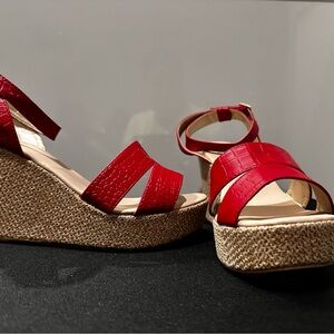 MKS RED CROC- EMBOSSED WEDGES COLOMBIA SIZE 10 WOMENS